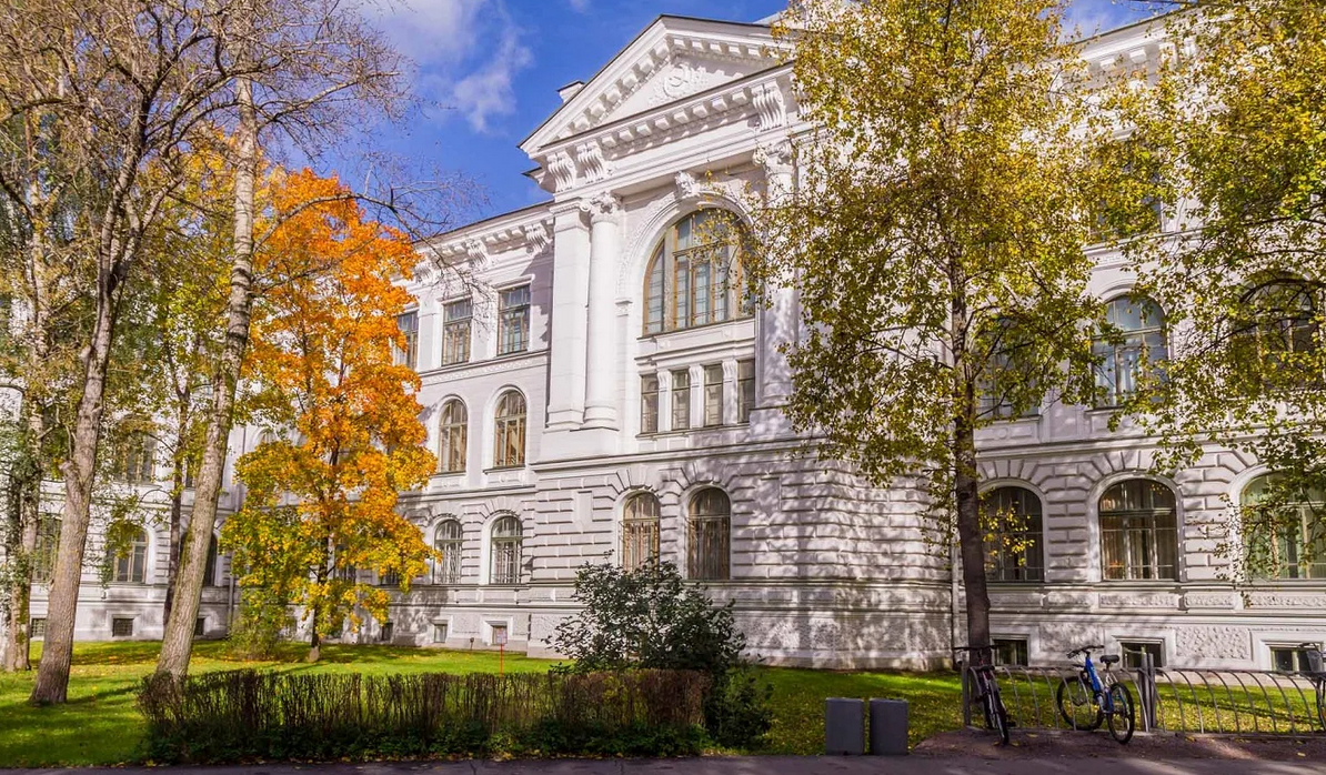 Петербургские колледжи и университеты