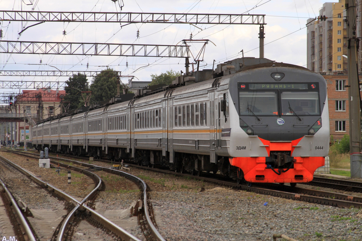 Электричка на Москву на станции Рязань-1