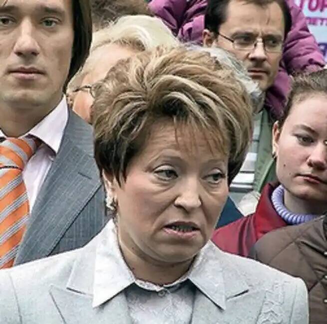 Валька. Валентина Матвиенко полстакана. Прозвище Валентины Матвиенко. Валя стакан Матвиенко. Сын Матвиенко Валентины
