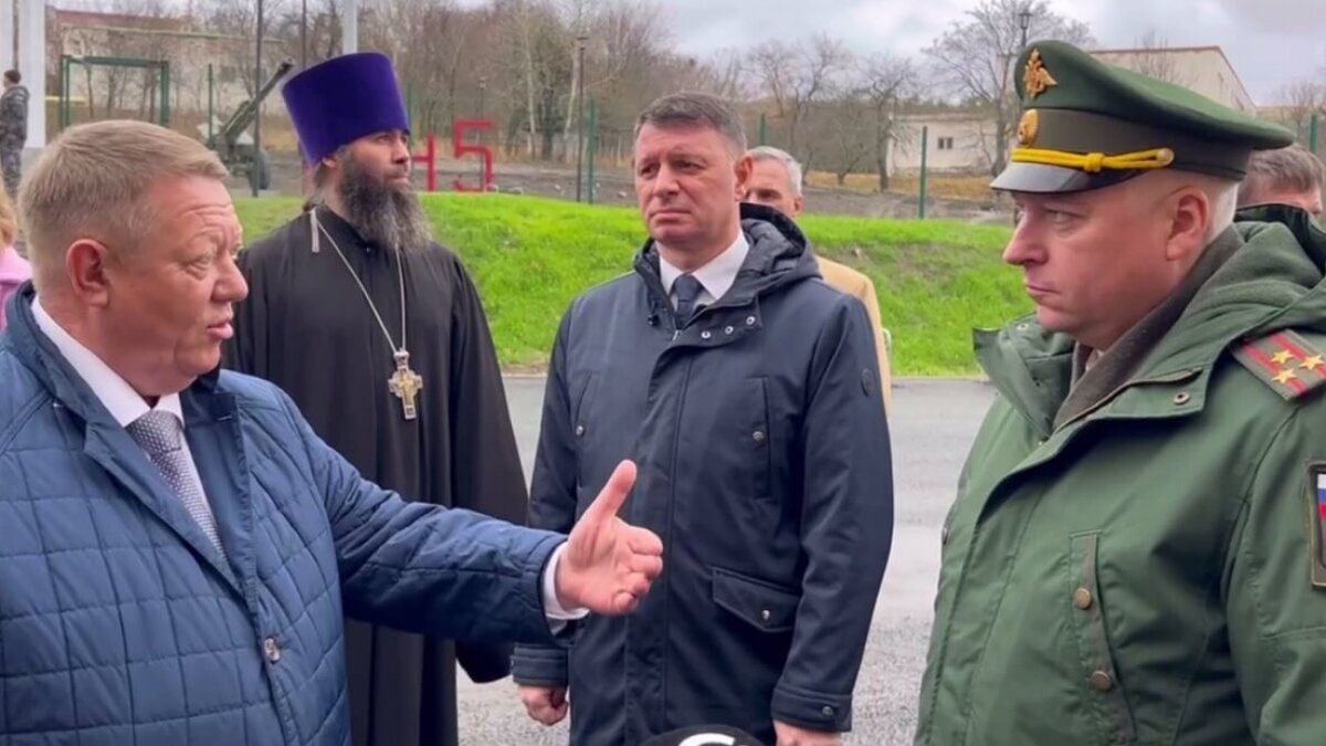    Депутат Панков вручил государственные награды военным в ШиханахНовости Саратова и области – Сетевое издание «Репортер64»