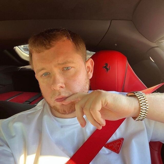 Фото дубайского миллиардера Андрея Романовича