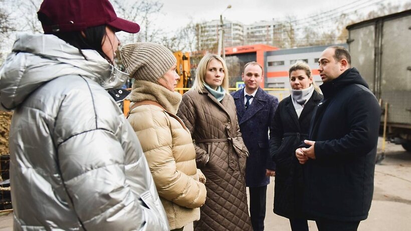    Глава Химок Дмитрий Волошин вместе с вице-губернатором Московской области Евгением Хромушиным провели очередной штаб по вопросам отопления ©Telegram-канал "Волошин LIVE"