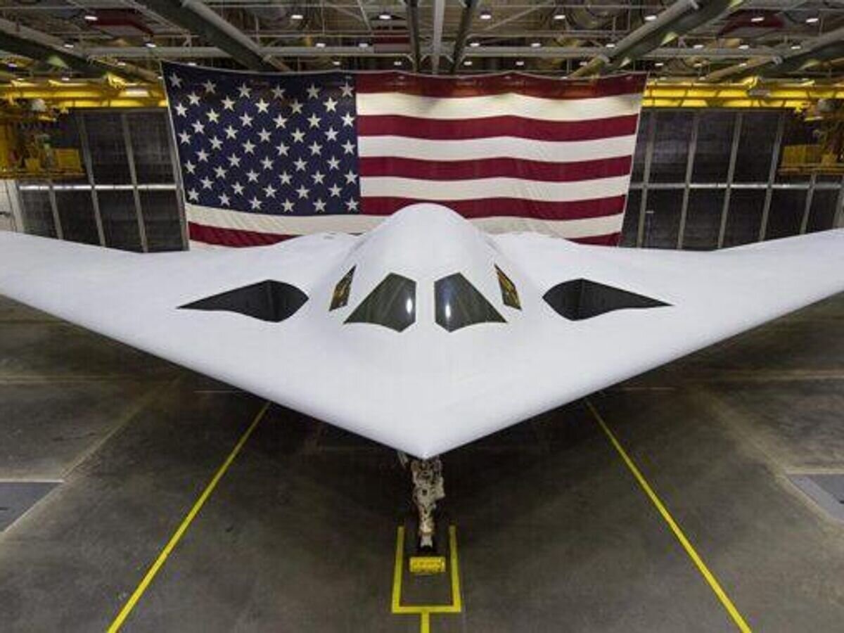    Новый стратегический бомбардировщик ВВС США B-21 Raider© Фото : U.S. Air Force