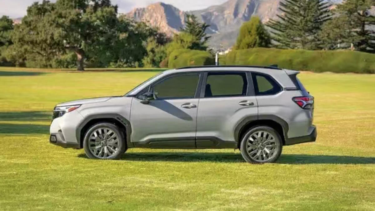     Subaru Forester сбоку Вадим Клепнёв
Subaru ForesterSubaru / autohome.com.cn