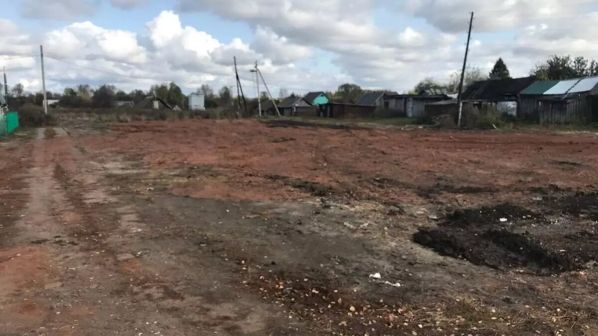     Прокуратура Нижегородской области добилась завершения сноса аварийных домов в Гагинском округе. Они представляли опасность для несовершеннолетних, отметили в региональном ведомстве.