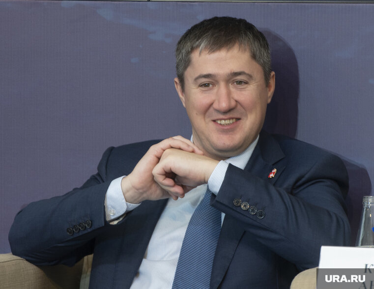    По словам Дмитрия Махонина, «Единая Россия» является ключевой политической силой в стране и в регионе