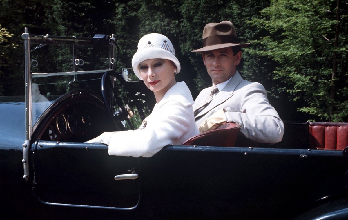 Кадр из фильма "Почему они не спросили Эванс?" (1980)