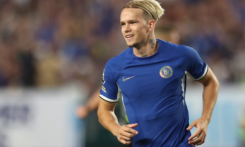    Мудрик может стать одноклубником Головина. Фото: ФК «Челси»