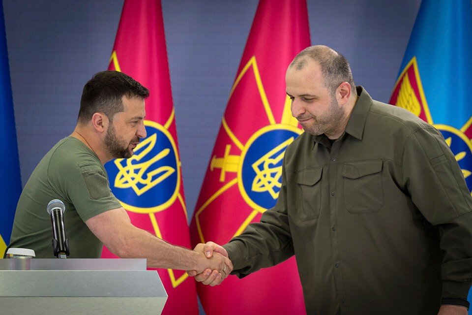    Зеленскому и Умерову придется довольствоваться лишь советами союзников, оружия не обещают. GLOBAL LOOK PRESS