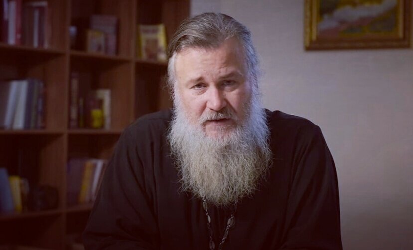 Владимир Новицкий — протоиерей, настоятель Храма Святителя Николая у Соломенной Сторожки в Москве, в прошлом — врач-психиатр.