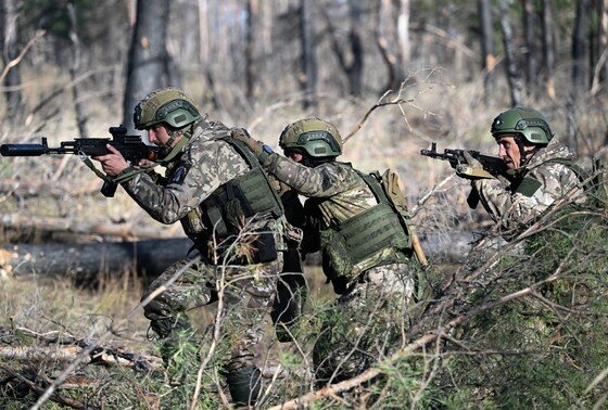    Военнослужащие ВС РФ