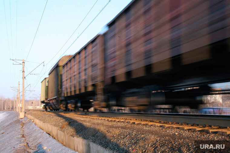    Полиция ищет виновных в сходе с рельсов 19 вагонов поезда