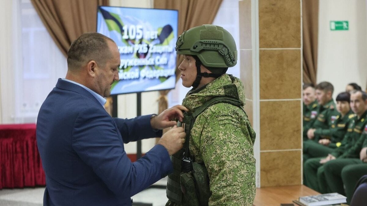    Вячеслав Калинин вручил знамя и боевые награды военнослужащим войск РХБЗНовости Саратова и области – Сетевое издание «Репортер64»
