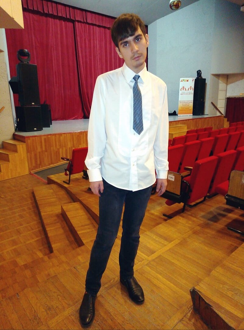 Вот он наш деятель концертных искусств собственной персоной 