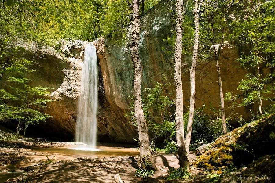 Водопад козырек в крыму