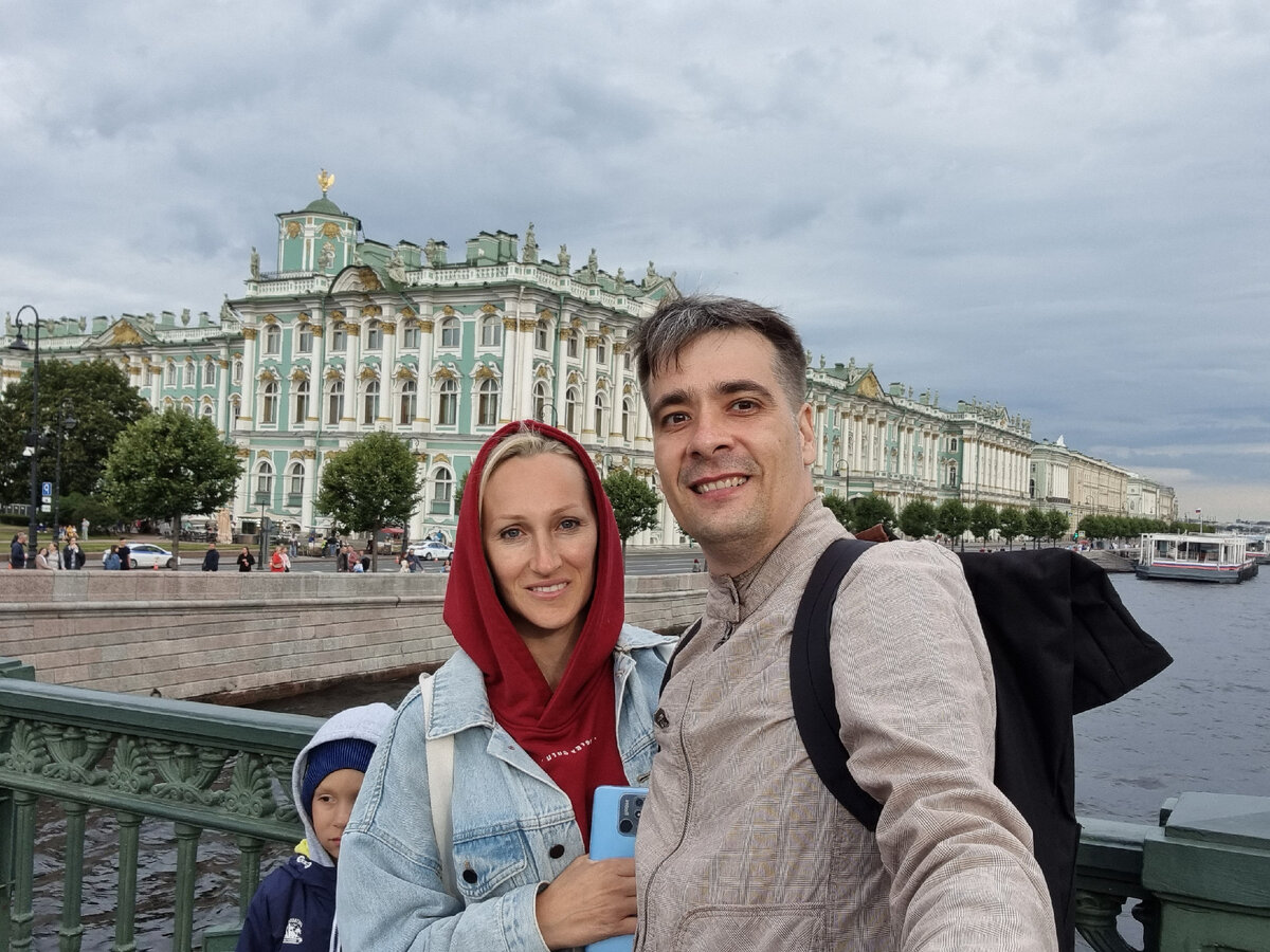 Вид на Зимний дворец