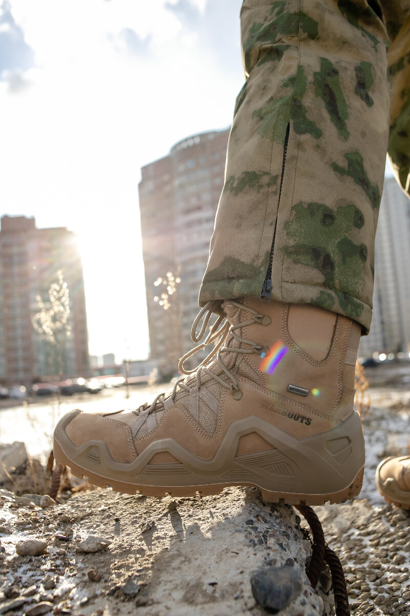 Подошва WARBOOTS 1059  имеет хорошее сцепление с поверхностью, обладает амортизирующими свойствами.