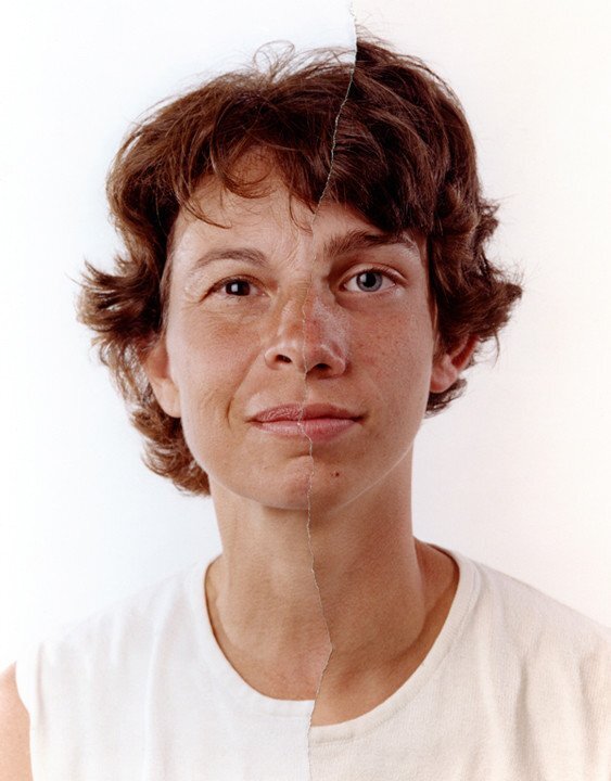 Бернадетт (47 лет) и Алек (14 лет).