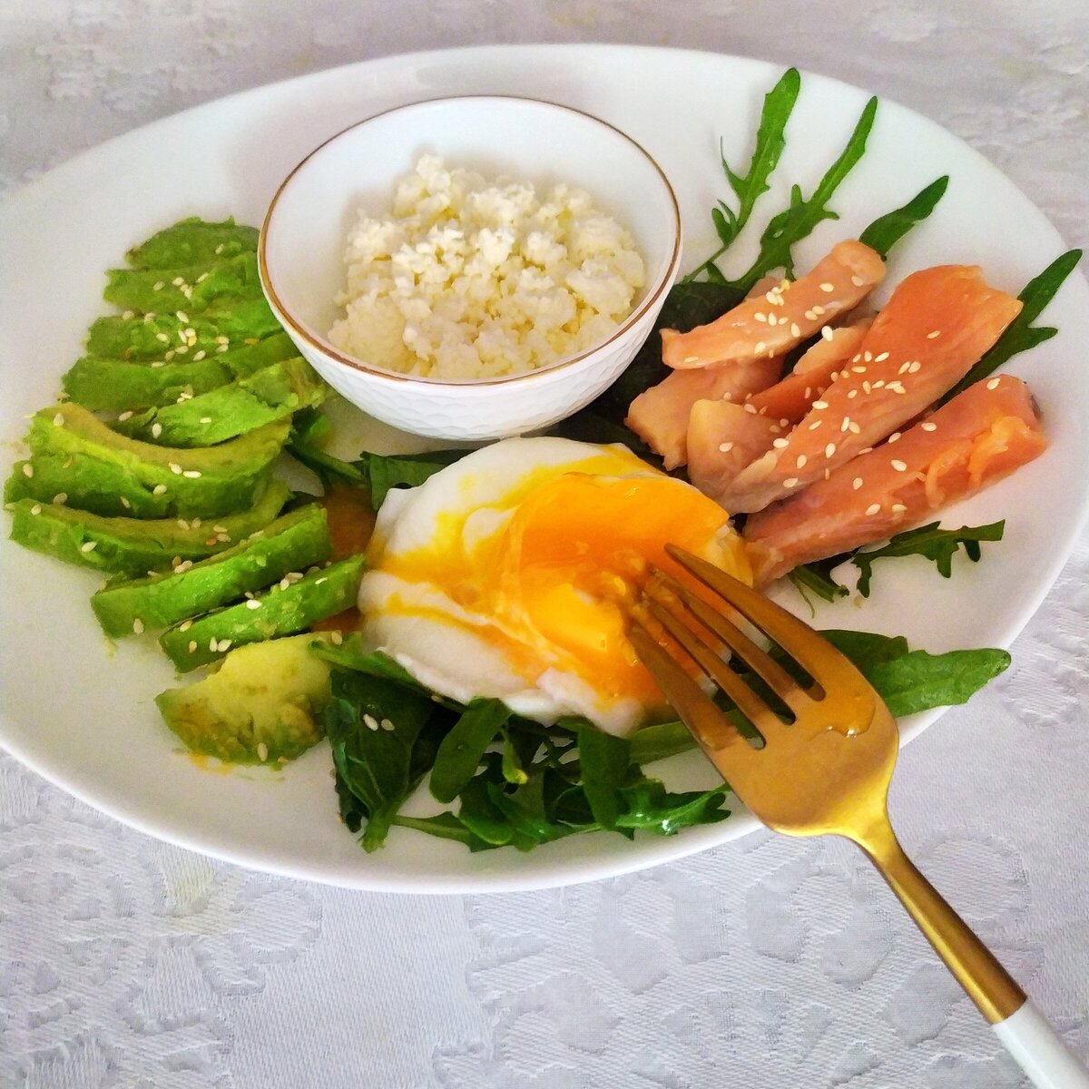 А я нашла гениальный архивный завтрак от волшебницы Navius. Это ли не чудо? Ставим рядом тарелочку каши - и конструктор готов! 