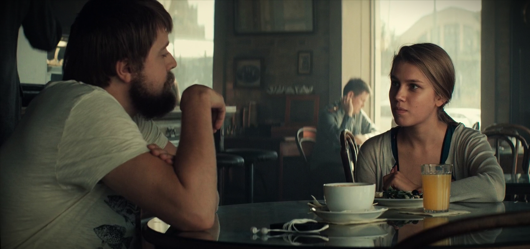 "С пяти до семи" - камерная инди-драма о боли расставания и чуде встречи