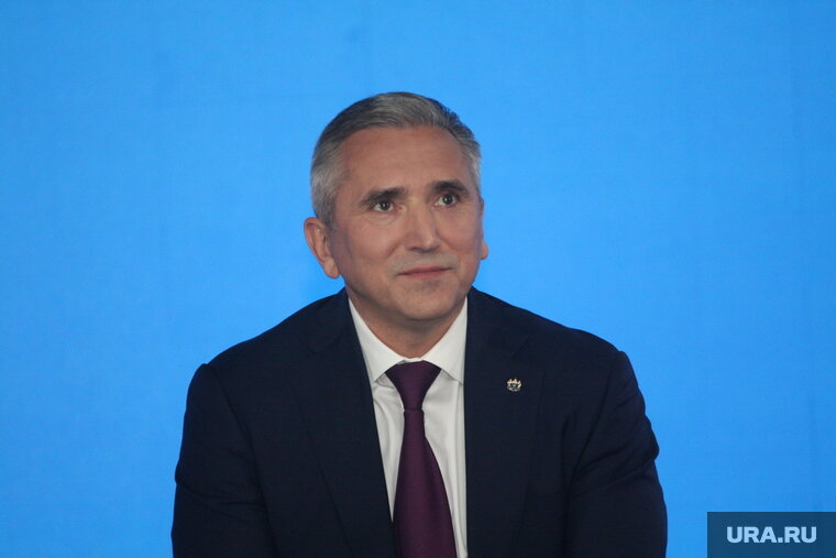    Александр Моор выступил с приветственной речью на закрытом показе кинокомедии «Папаша в запасе»