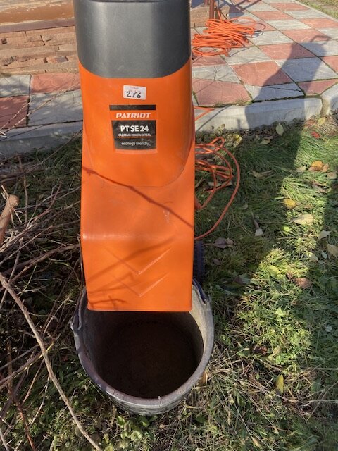 Ветеран, в ремонте побывал. 