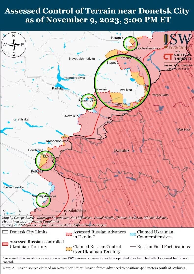 Карта и снимки со спутников показывают еще один город Украины, почти полностью окруженный российскими войсками.