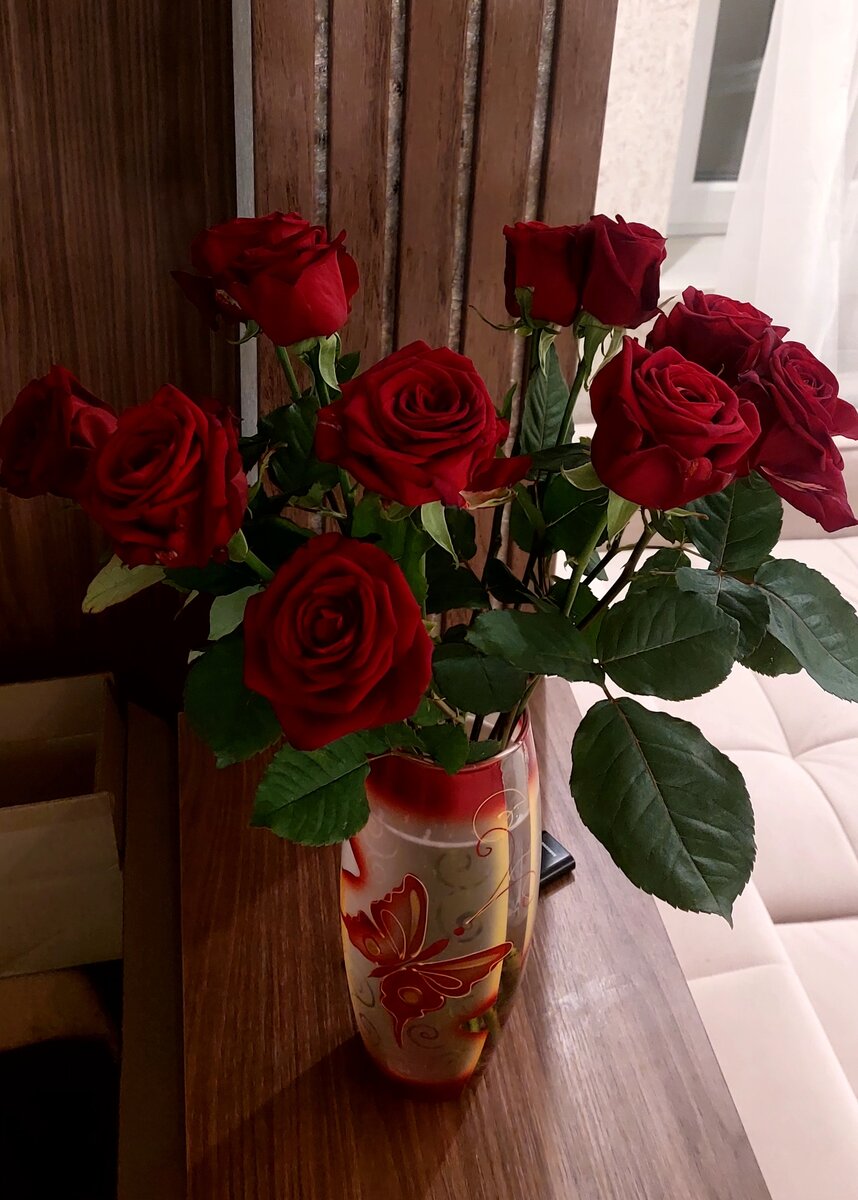 Розы от дочки для поддержки мамы