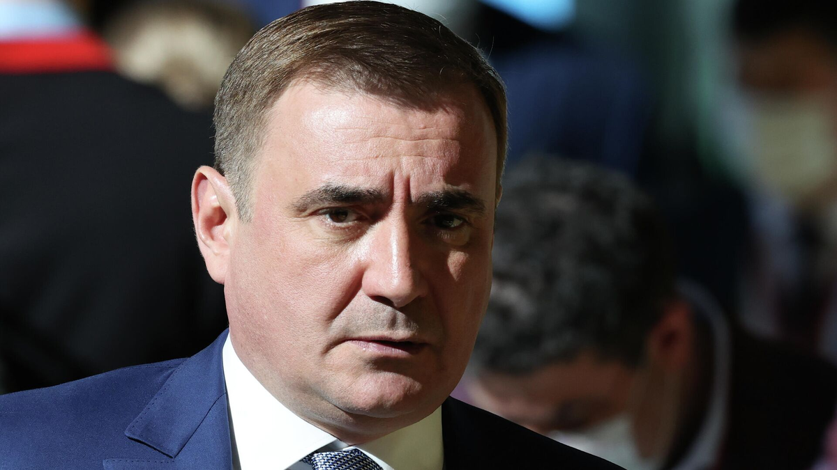 Сильный губернатор наводит порядок среди мигрантов