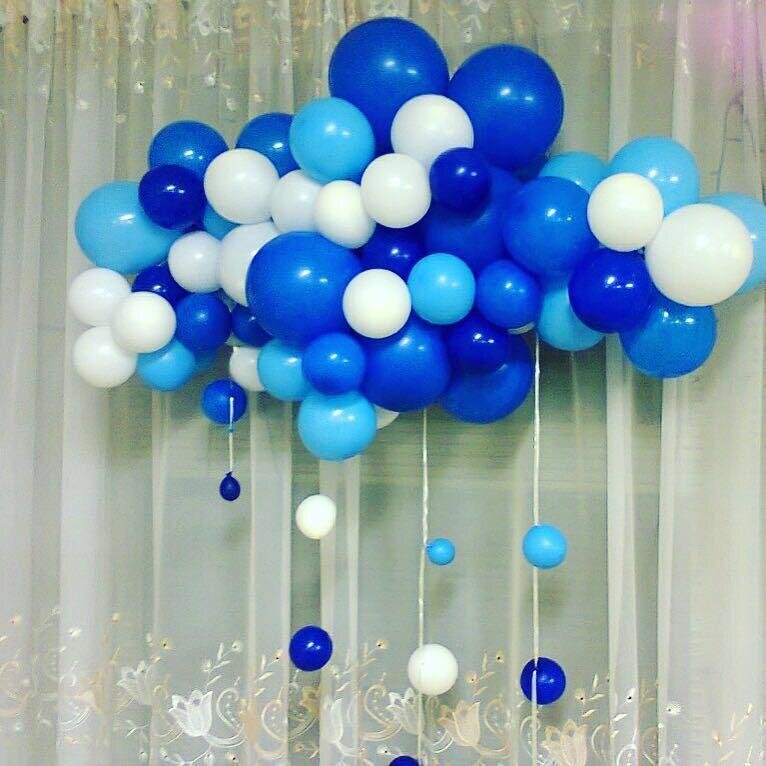 Источник фото: https://onballoon.ru/shop/raznokalibernoe-oblako-iz-sharov/