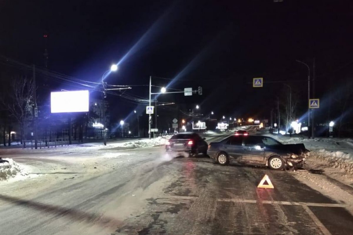    В Хабаровске двое человек пострадали в ДТП возле общежитий ТОГУ