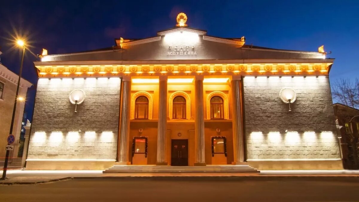     Строительная компания подала в суд на Красноярский драматический театр. С театра требуют деньги за допработы при ремонте.