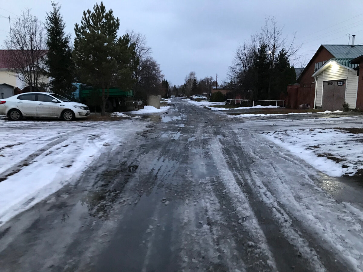 Утро сегодня в сибирской деревне.