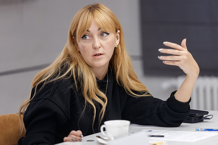    Анна Артемьева: «У нас появился очень крупный спонсор, который сейчас решил работать конкретно по национальным батальонам, не по мобилизованным. Выделяет очень крупную сумму» Фото: «БИЗНЕС Online»