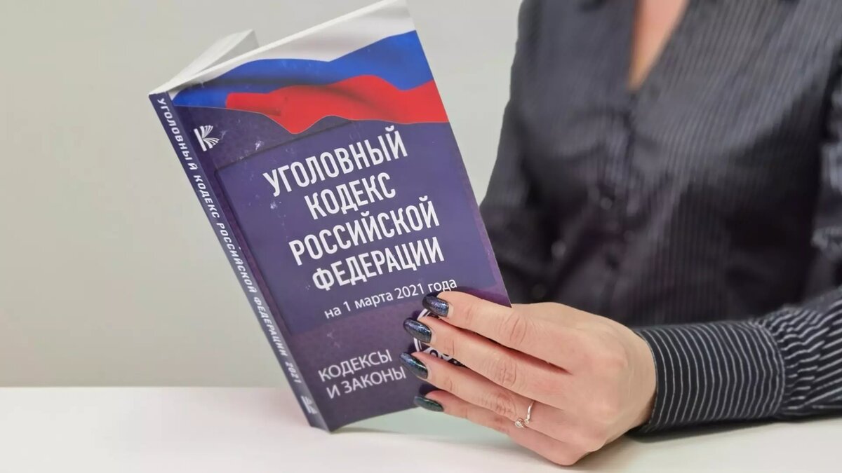    В Удмуртии житель Республики Татарстан осужден за заведомо ложный донос об угоне автомобиля. Приговором суда в Малой Пурге он оштрафован на 8 тысяч рублей, сообщает пресс-служба прокуратуры Удмуртии.