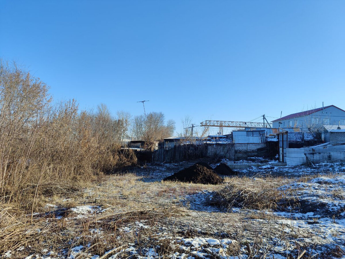 Вот так наш участок выглядел год назад
