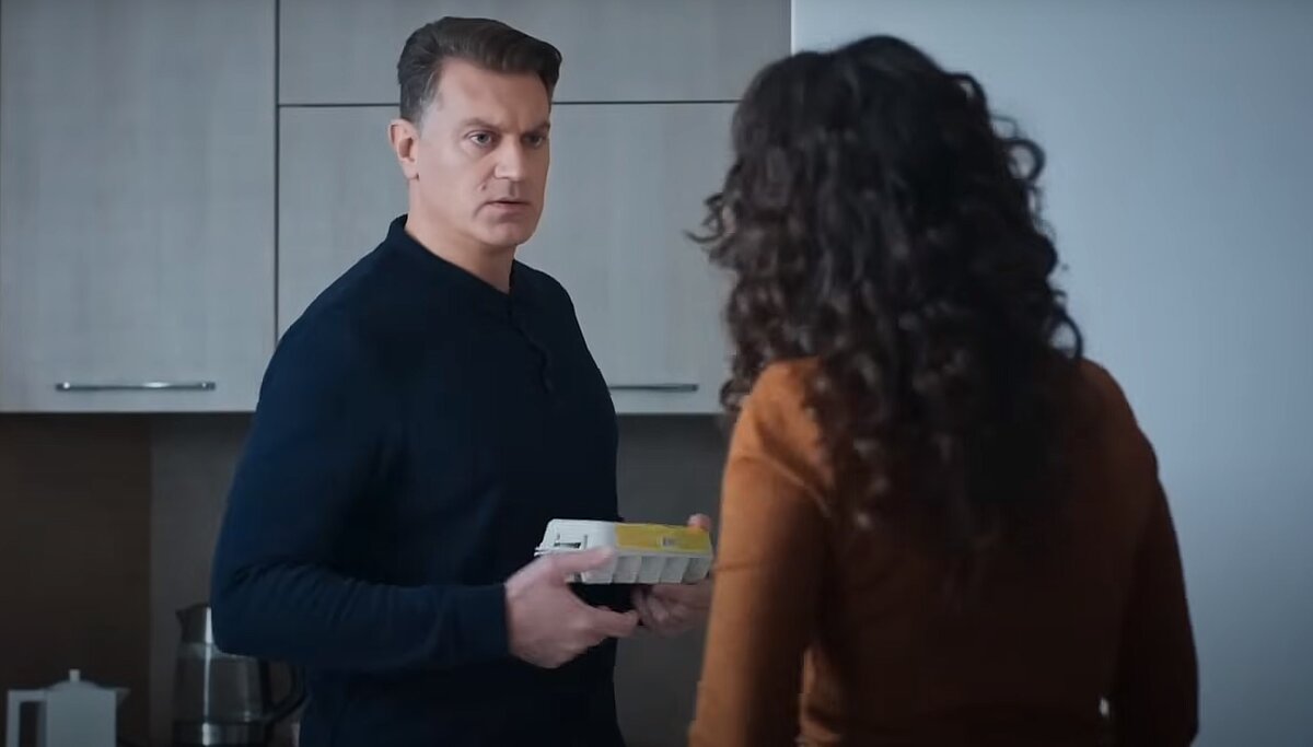 Скриншот из сериала "Я заберу твою семью".