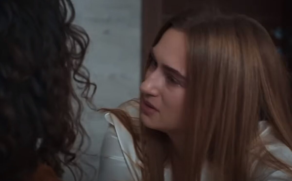 Скриншот из сериала "Я заберу твою семью".