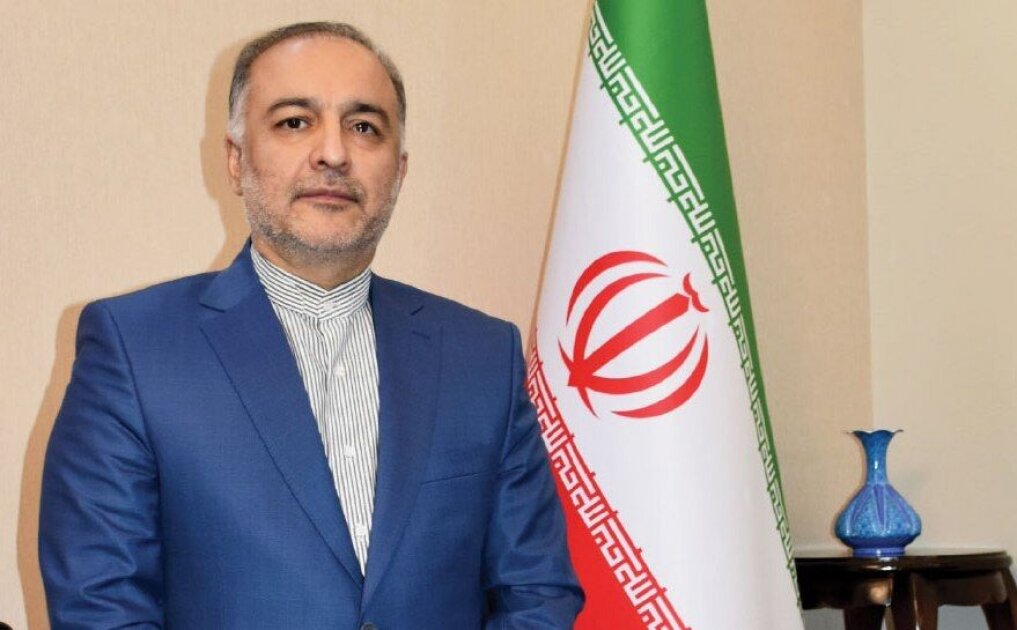 посол Ирана в Армении Мехди Собхани  в интервью Сивилнет заявил о необходимости защиты прав народа Нагорного Карабаха.