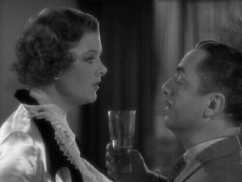 "Тонкий человек" / The Thin Man (1934). Единственное, что может встать между супругами Чарльз - это бокал с выпивкой:-)
