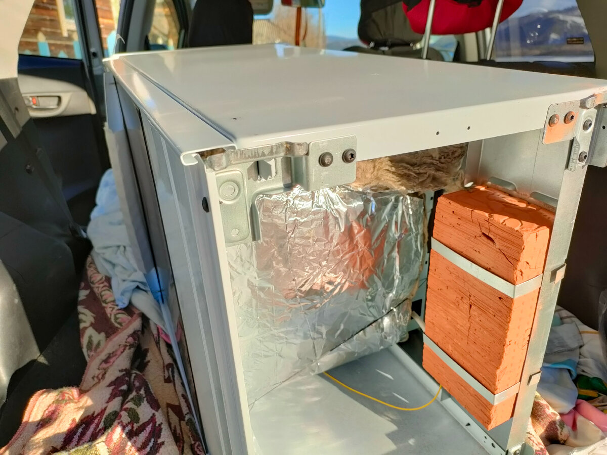 Кирпич в подарок!