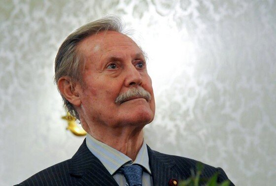    Юрий Соломин