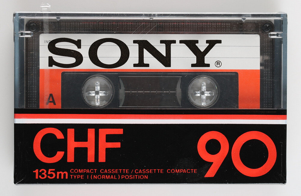 Кассеты сони. Аудиокассета Sony CHF 90. Компакт кассеты Sony CHF 90. Кассеты Sony chf90 красные. Кассеты Sony AHF 120.