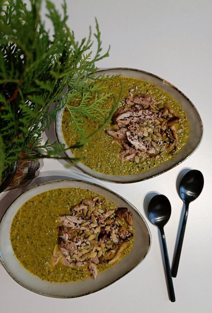 Зелёный суп - то, что мне нужно поздней осенью :) 