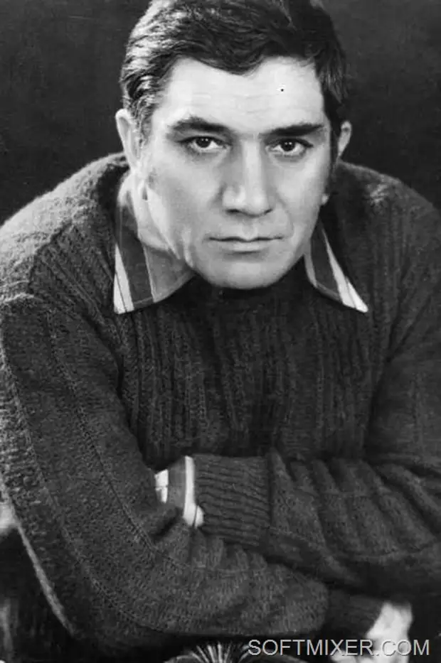 заслуженный артист армении.