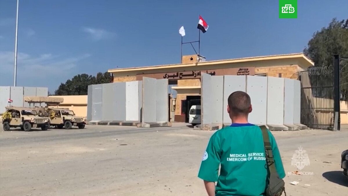    МЧС: КПП «Рафах» пересекли более 60 граждан России