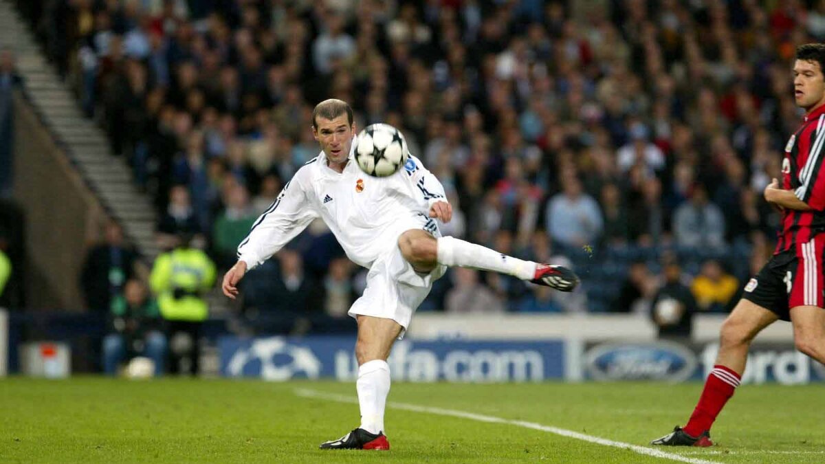 Гол Зидана в Лиге Чемпионов 2001/2002 в ворота Байера
