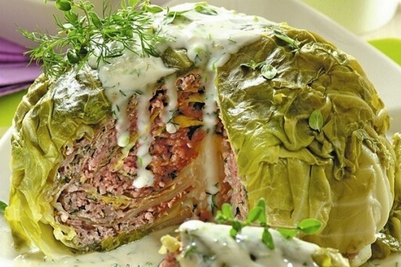 Бабушки готовят: Селедочный жур, паштет в духовке и кочан в ореховом соусе