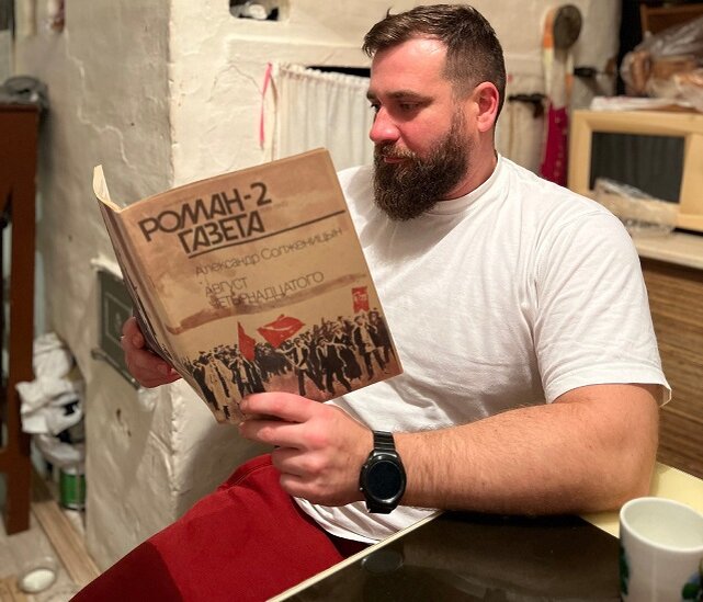    Мэр Иванова отдохнул в деревне у родителей