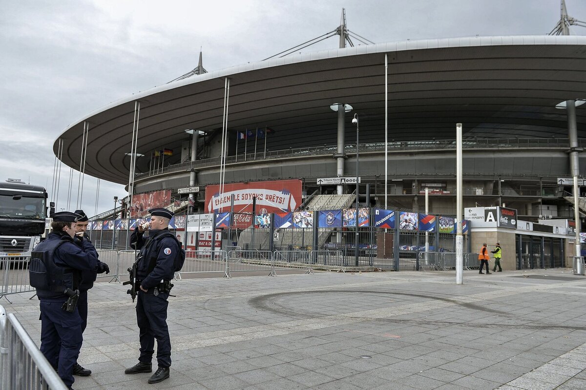 Все системы безопасности на стадионах Парижа безнадёжно устарели...